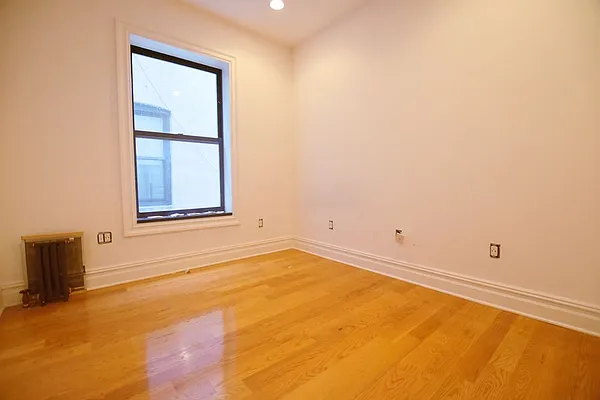 Rented by Bold New York | media 35