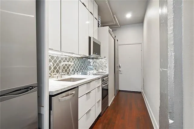 1111 S Peters St #202 — Photo 8