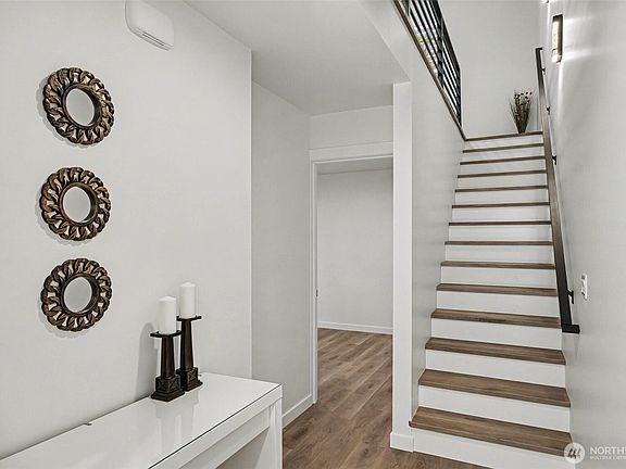 4th image of 7776 Highland Park Way SW #B