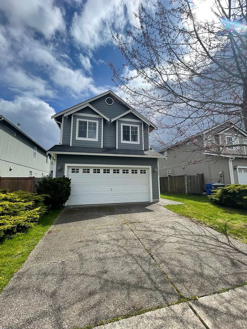 Cute Well Designed Puyallup Home — Photo 2