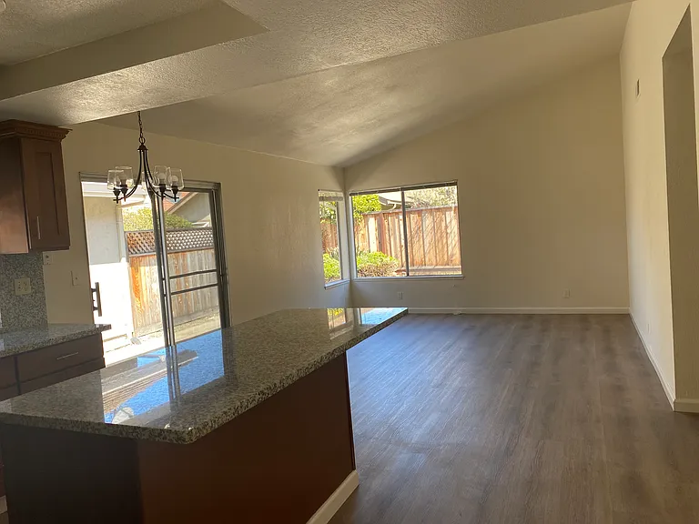 4282 Sedge St — Photo 2