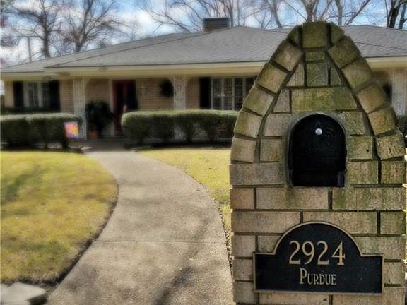 2nd image of 2924 Purdue Dr