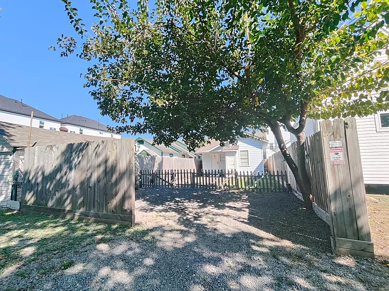 4313 Center St — Photo 36