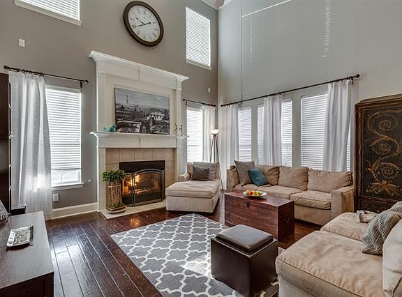 4th image of 8001 Dogwood Ln