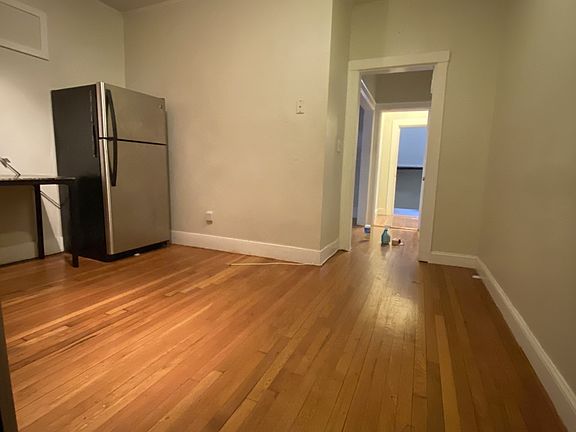 4th image of 15 Park Vale Ave APT 7