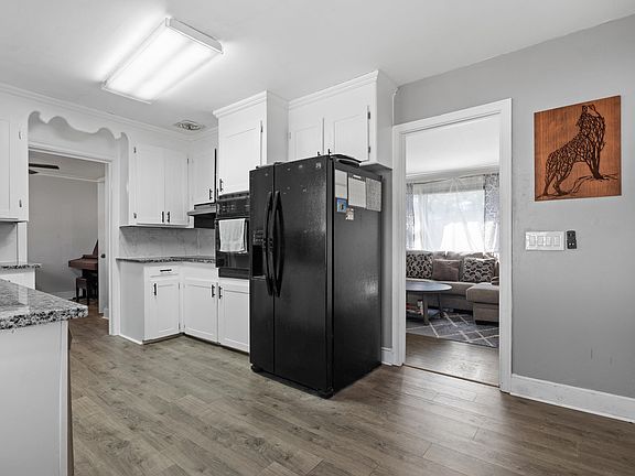 5th image of 1810 Ashby Rd