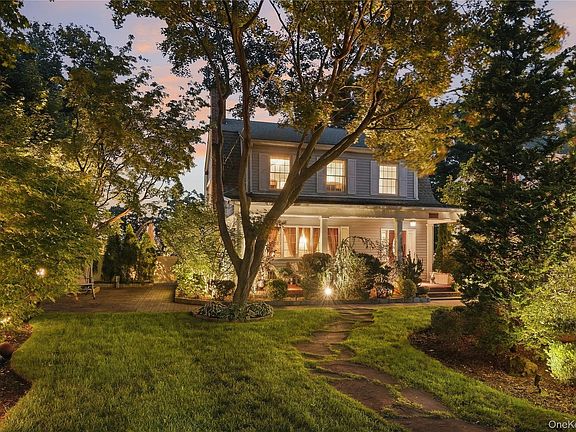 2nd image of 25161 Gaskell Road
