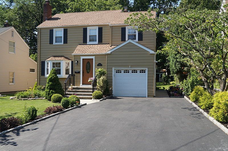 House front and driveway