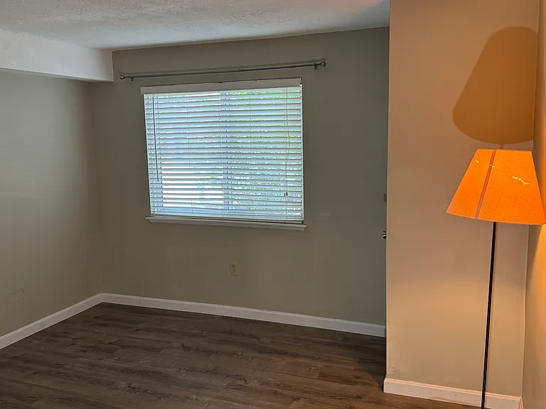 50 Silver Hill Ln — Photo 12