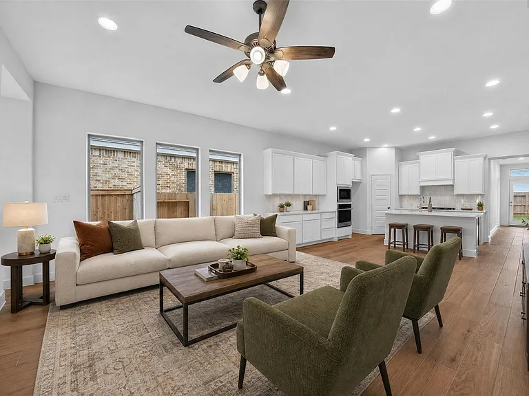 27330 Scarlet Paint Brush Dr — Photo 1