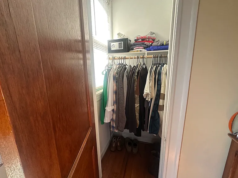 1433 W Foster Ave — Photo 14