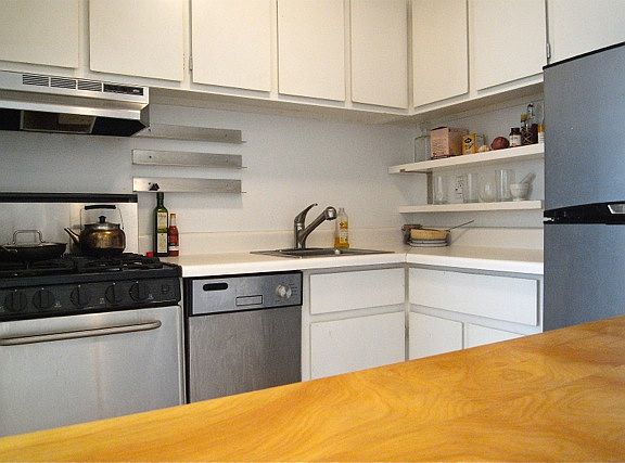3rd image of 170 Park Row APT 17E