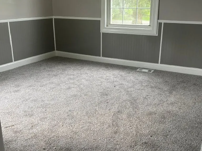 208 Kenneth Blvd — Photo 11