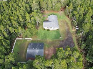 92461 Paradise Point Rd, Port Orford, OR 97465