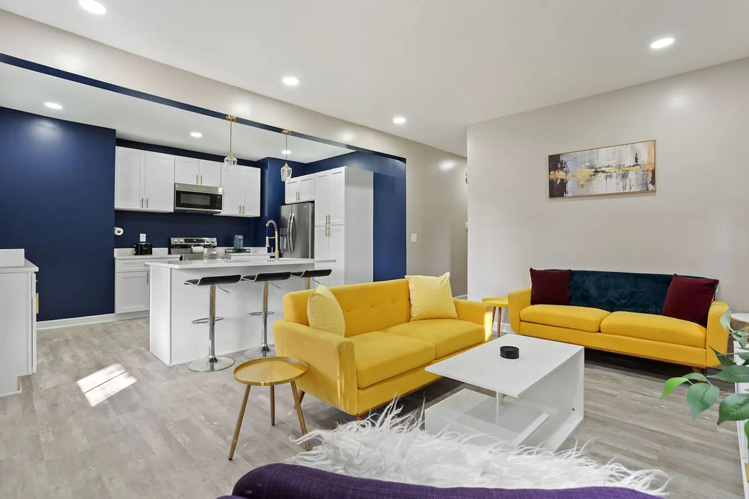 3 bed, 2.0 bath, 2152 sqft, $2,313 — Photo 1
