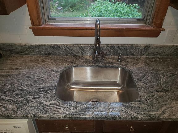 2nd image of 27 Pine St #B