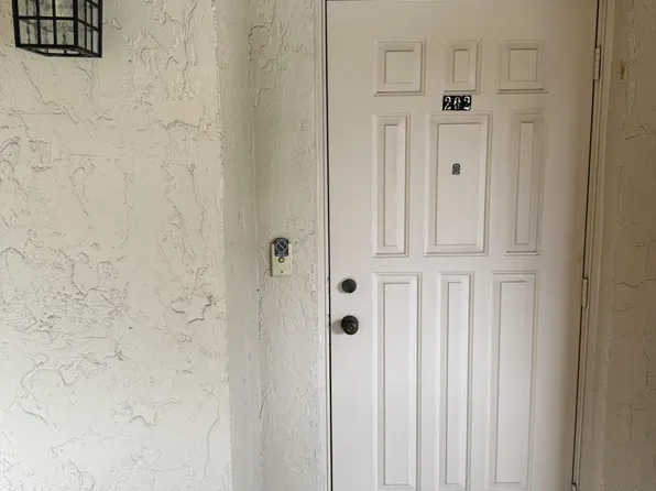 10107 Mangrove Drive, Boynton Beach, FL 33437