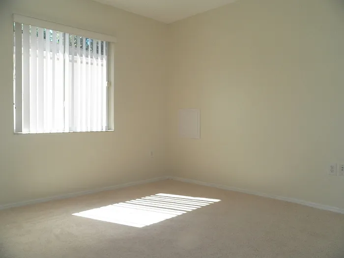 411 Abigail Rd — Photo 9