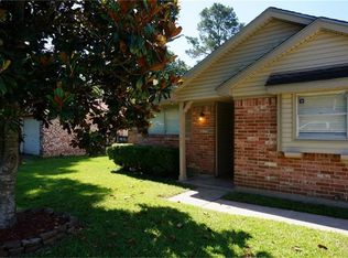 702 Cherry Valley Dr, Huffman, TX 77336