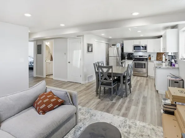 3306 N Fairfield Rd, Layton, UT 84041