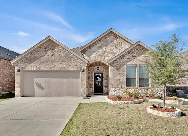 4 bed, 2140 sqft, $3,650 — Photo 1