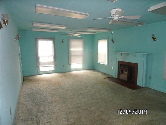 4th image of 201 Summitt St