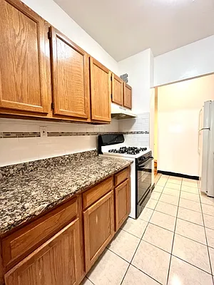 Rented by JAY MICHELLE REALTY LLC | media 5