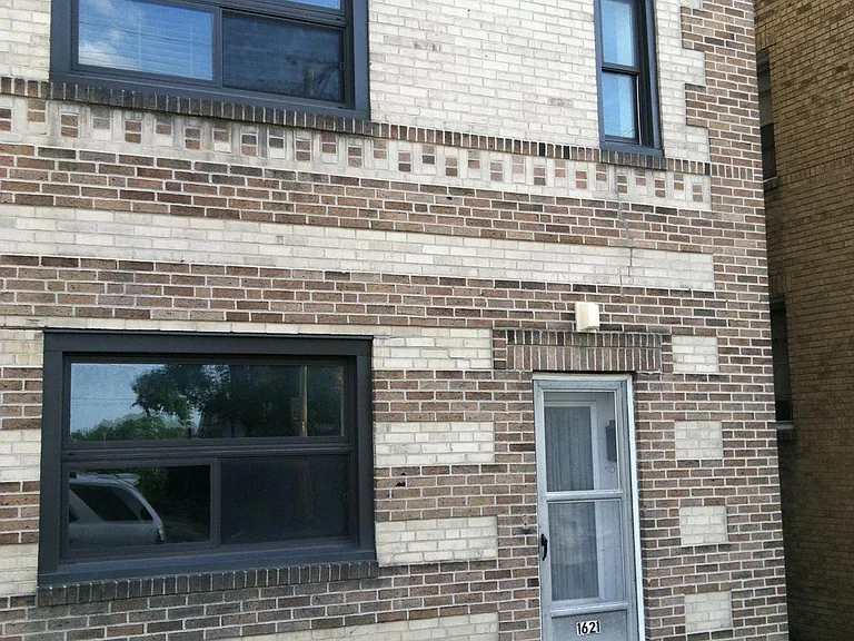 2900 Voelkel Ave #301 — Photo 2