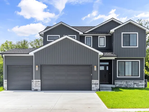 550 NW Georgetown Dr, Waukee, IA 50263