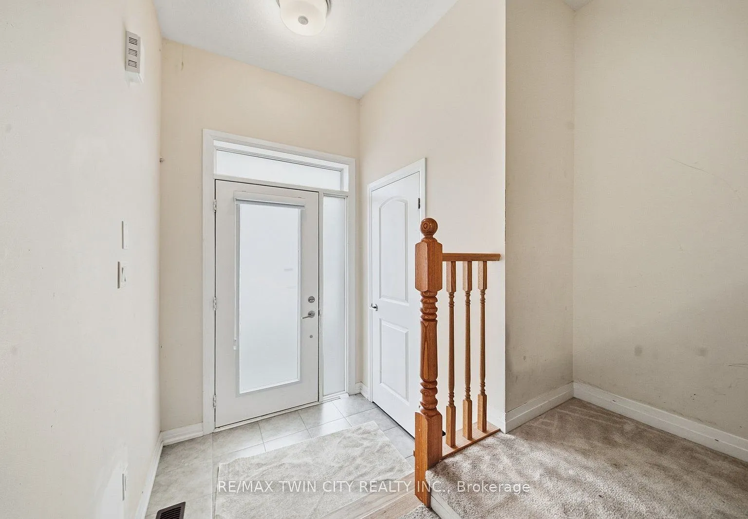 3 bed, $2,400 — Photo 4