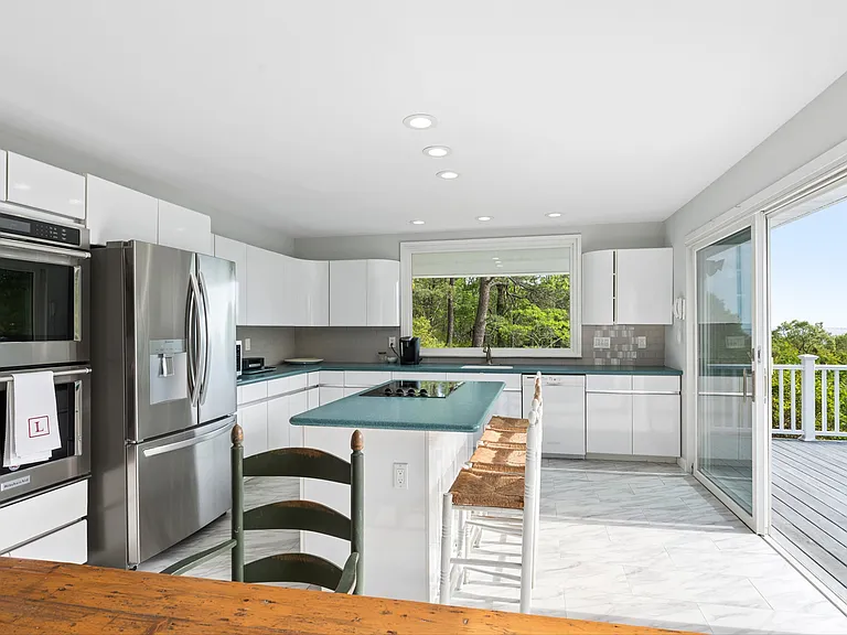 542 Montauk Hwy — Photo 3