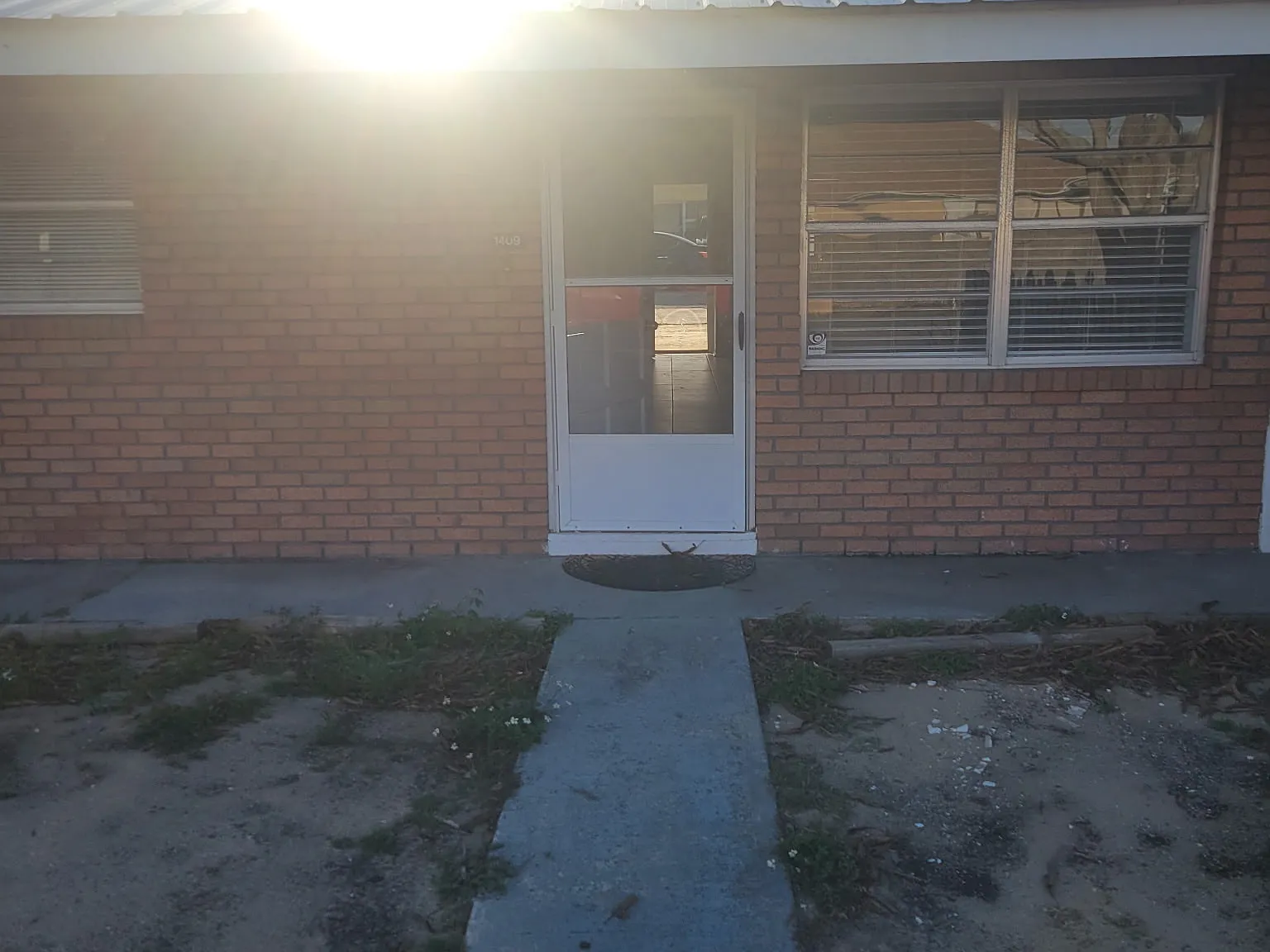 2 bed, 800 sqft, $1,200 — Photo 1