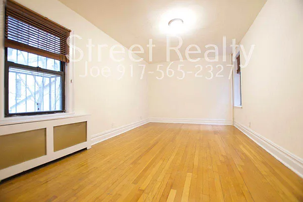 Rented by Street Realty Brokerage LLC | media 4