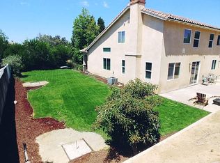445 Paradise View Dr, Vista, CA 92083