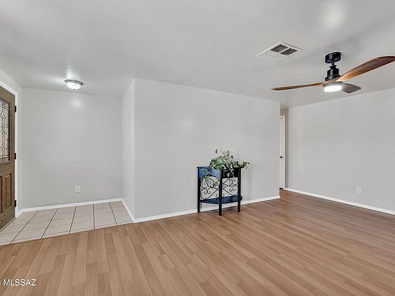 5th image of 7531 N Juniper Rd