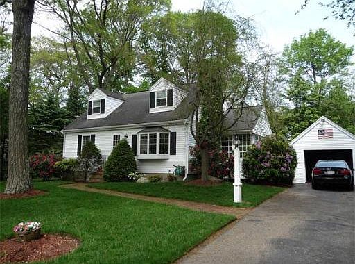 1st image of 65 Crestwood Cir