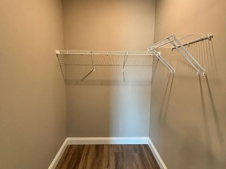 320 Hillview Mills Blvd — Photo 9