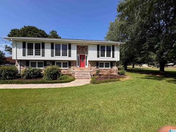 3931 Valley Bend Dr, Moody, AL 35004