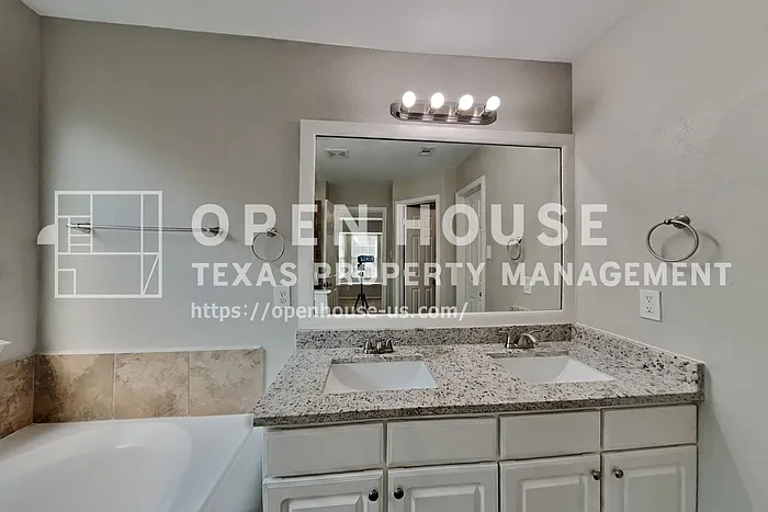 2544 Elm Crossing Trl — Photo 10