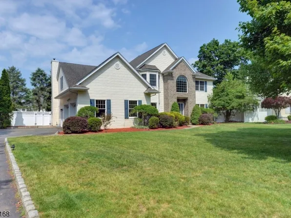 9 Dube Ct, Pequannock Twp., NJ 07444