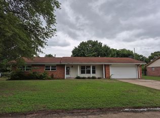 211 Brent St, Meeker, OK 74855