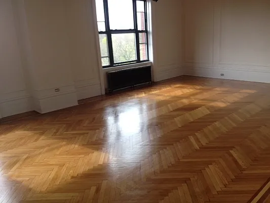 Rented by Anthony Mariano, lreb | media 22