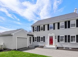16 Rustlewood Rd, Milton, MA 02186