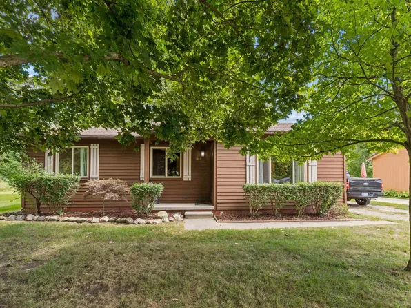 1510 Allen Rd, Kimball, MI 48074