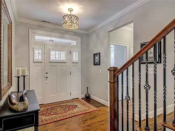 4th image of 110 Beckham Dr