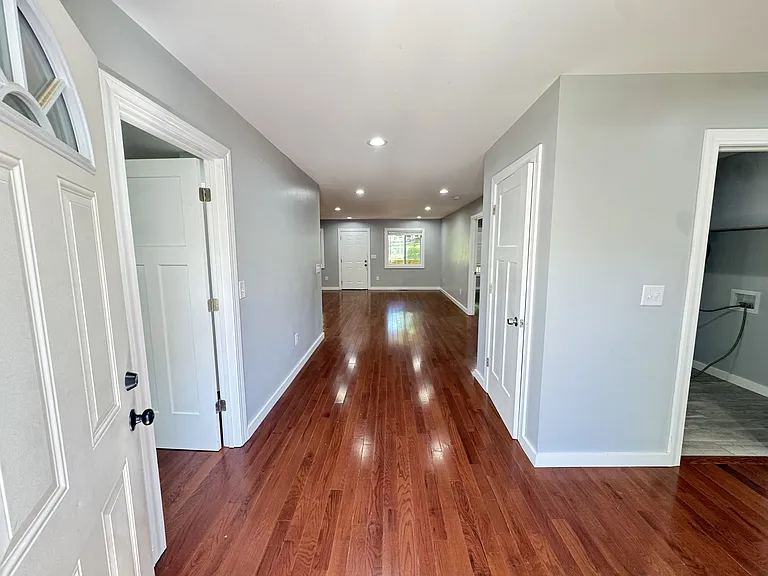 48 Charterhouse Ave #1 — Photo 2