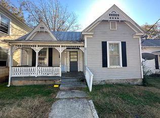 1009 Paxton St, Danville, VA 24541