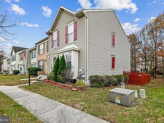 2nd image of 8018 Brookmead Ct