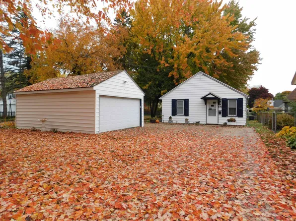 1136 Kellogg St, Green Bay, WI 54303