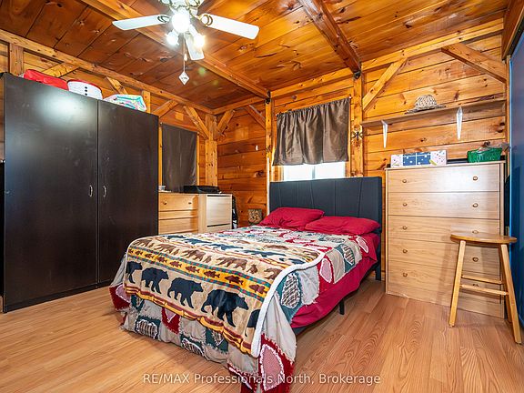 3rd image of 2315 Aspdin Rd